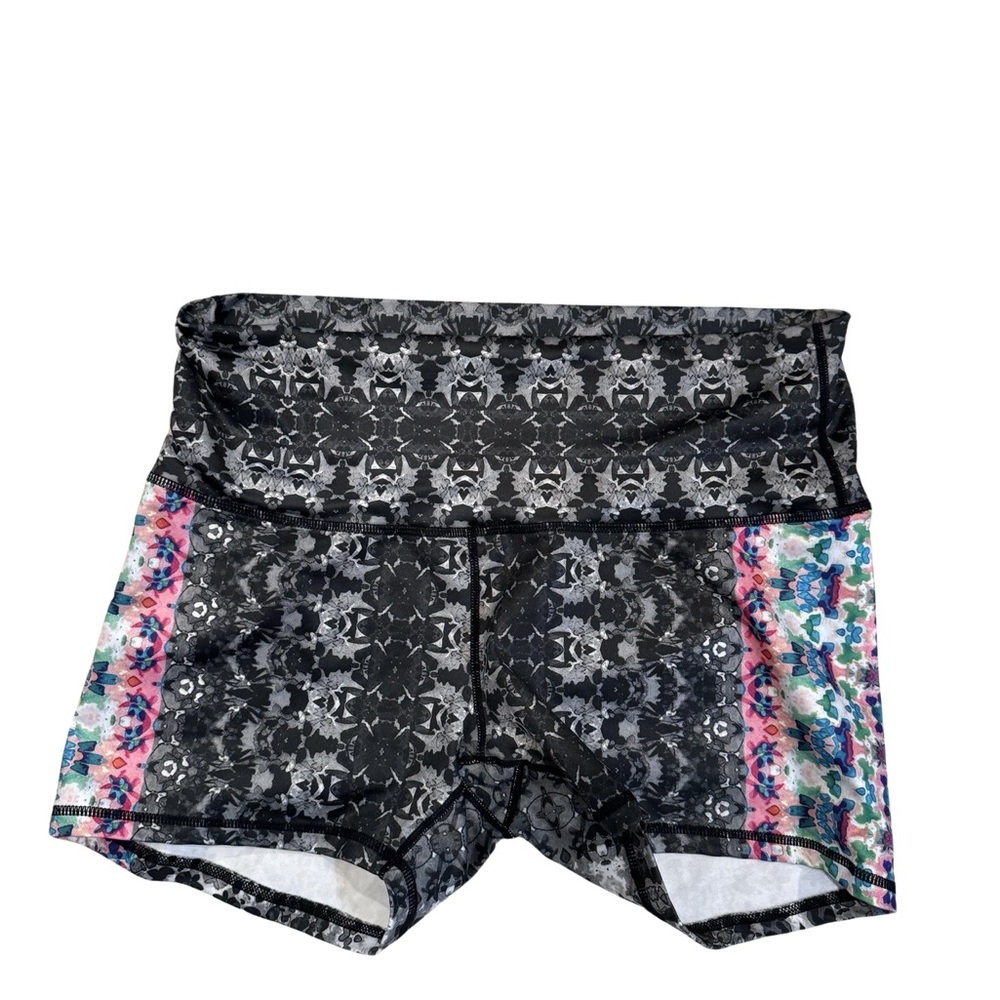 Prana yoga shorts xl